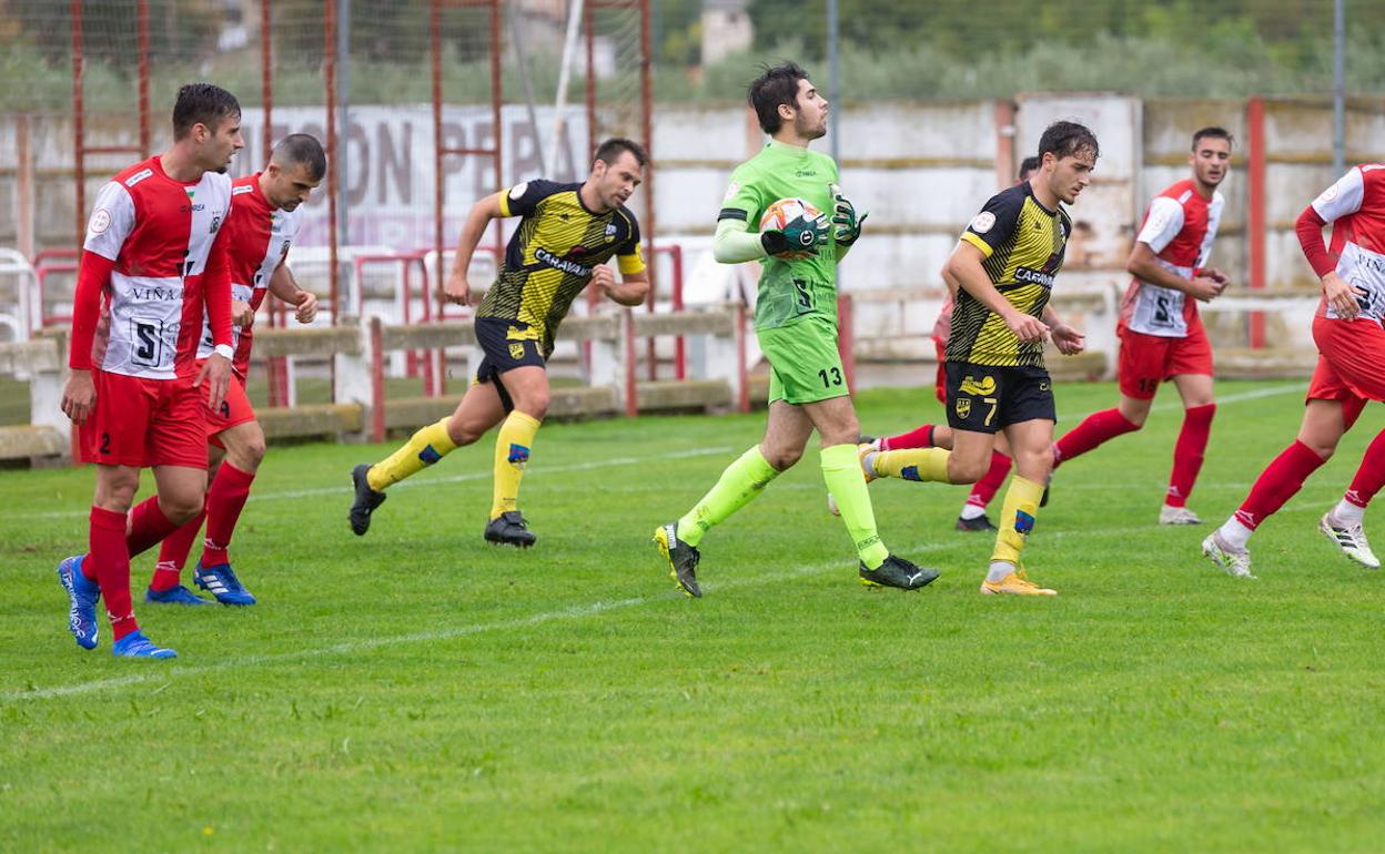 El Casalarreina y el Varea en un partido anterior. 