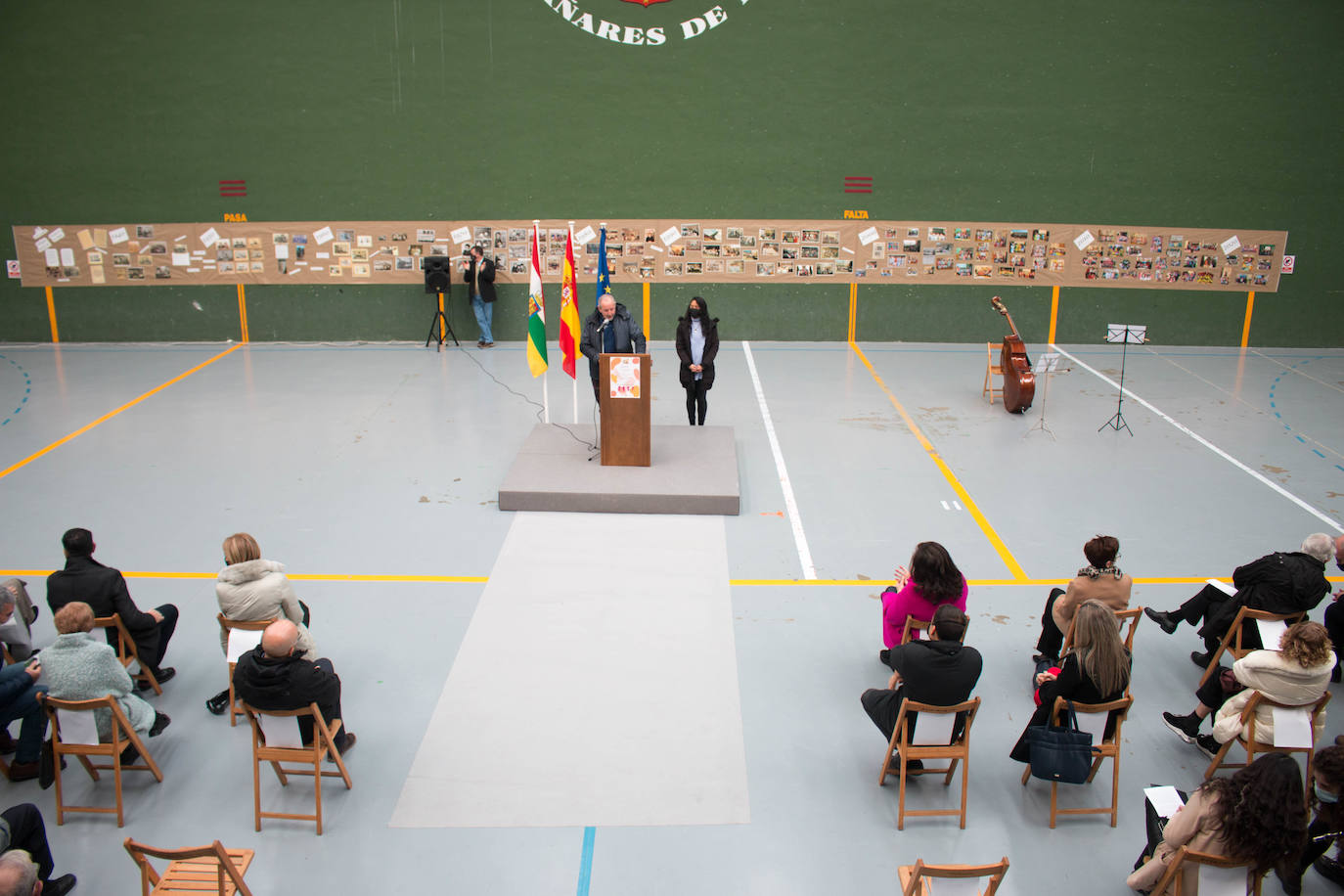 Fotos: Castañares de Rioja celebra el 75 aniversario de su escuela y muestra sus recuerdos en una exposición