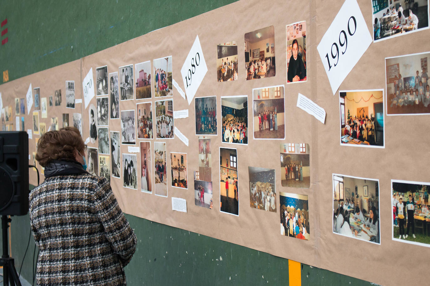 Fotos: Castañares de Rioja celebra el 75 aniversario de su escuela y muestra sus recuerdos en una exposición