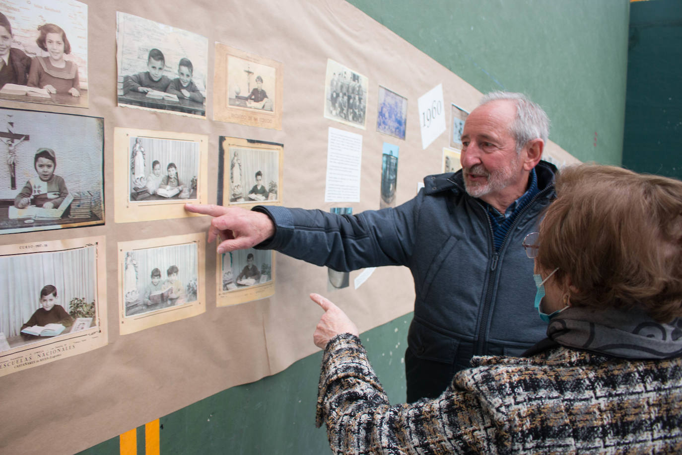 Fotos: Castañares de Rioja celebra el 75 aniversario de su escuela y muestra sus recuerdos en una exposición