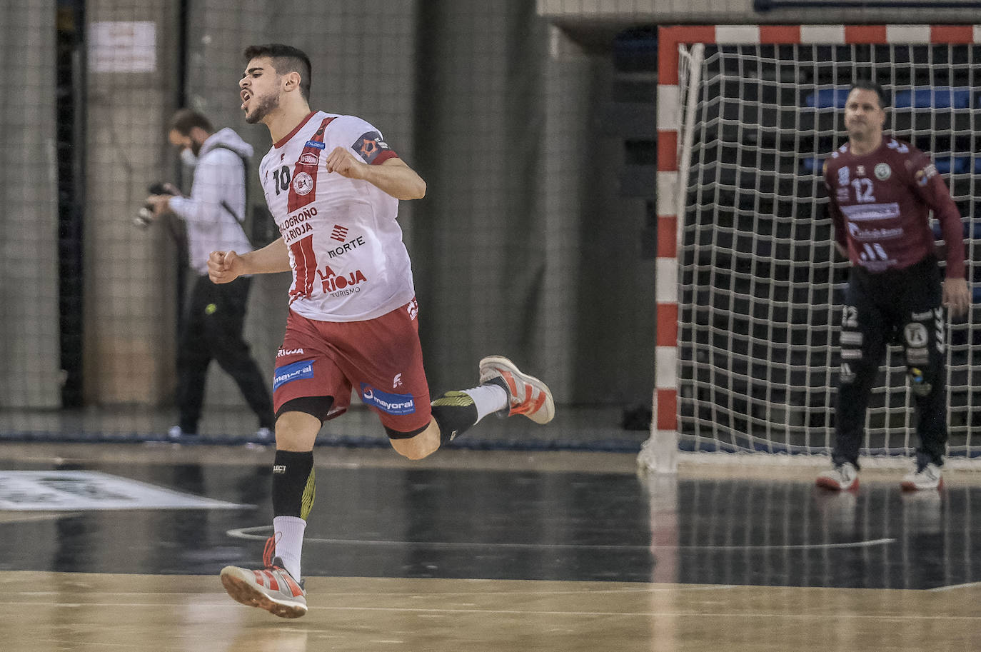 Fotos: La victoria del Logroño ante el Antequera