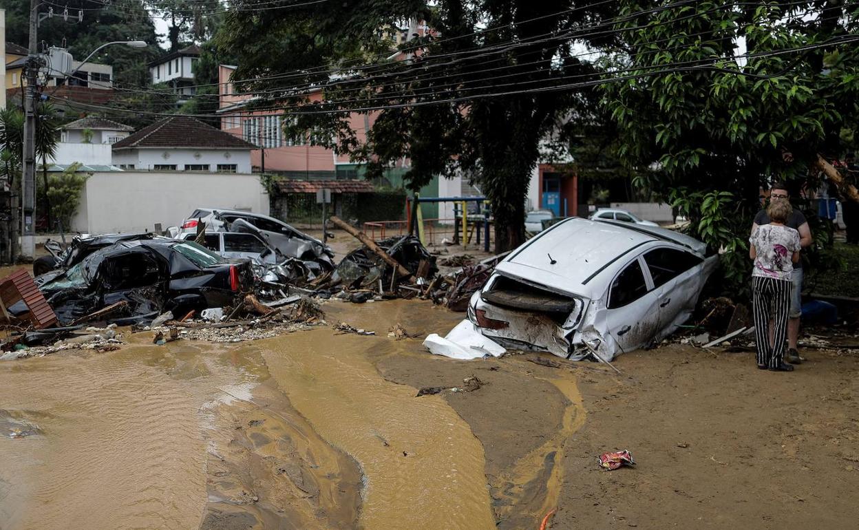 Inundación en la localidad de Petrópolis (Brasil). 