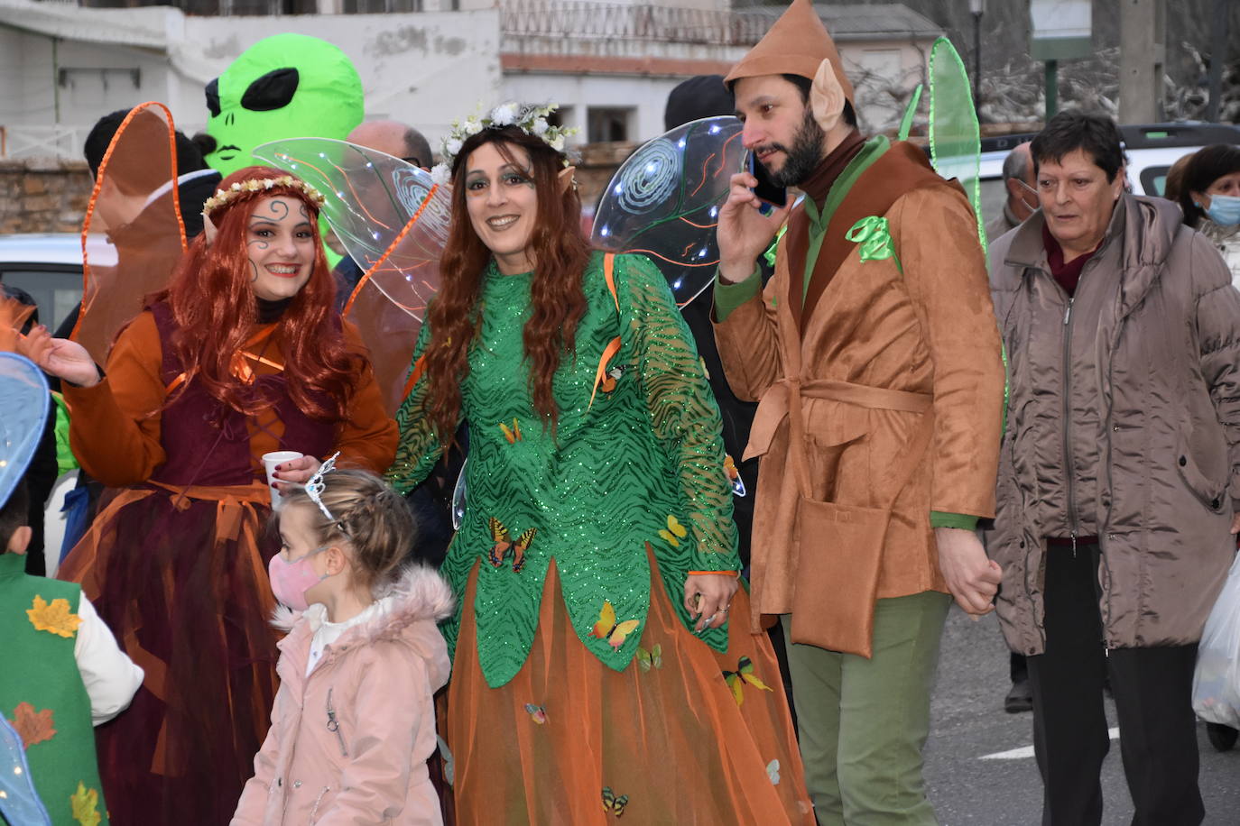 Fotos: El Carnaval se adueña de las calles de Cervera