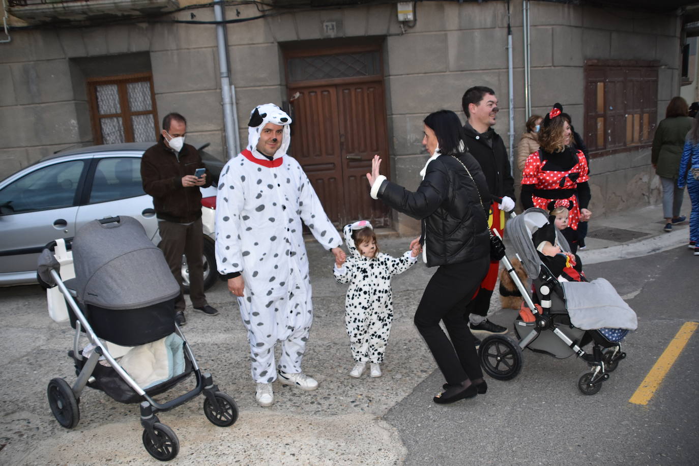 Fotos: El Carnaval se adueña de las calles de Cervera