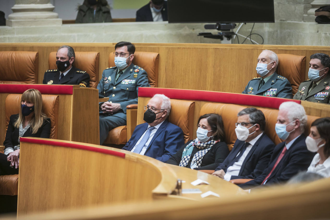 El Parlamento de La Rioja acoge la exposición 'El terror a portada', organizada por Vocento, la Fundación Víctimas del Terrorismo y el Centro Memorial de las Víctimas del Terrorismo. 