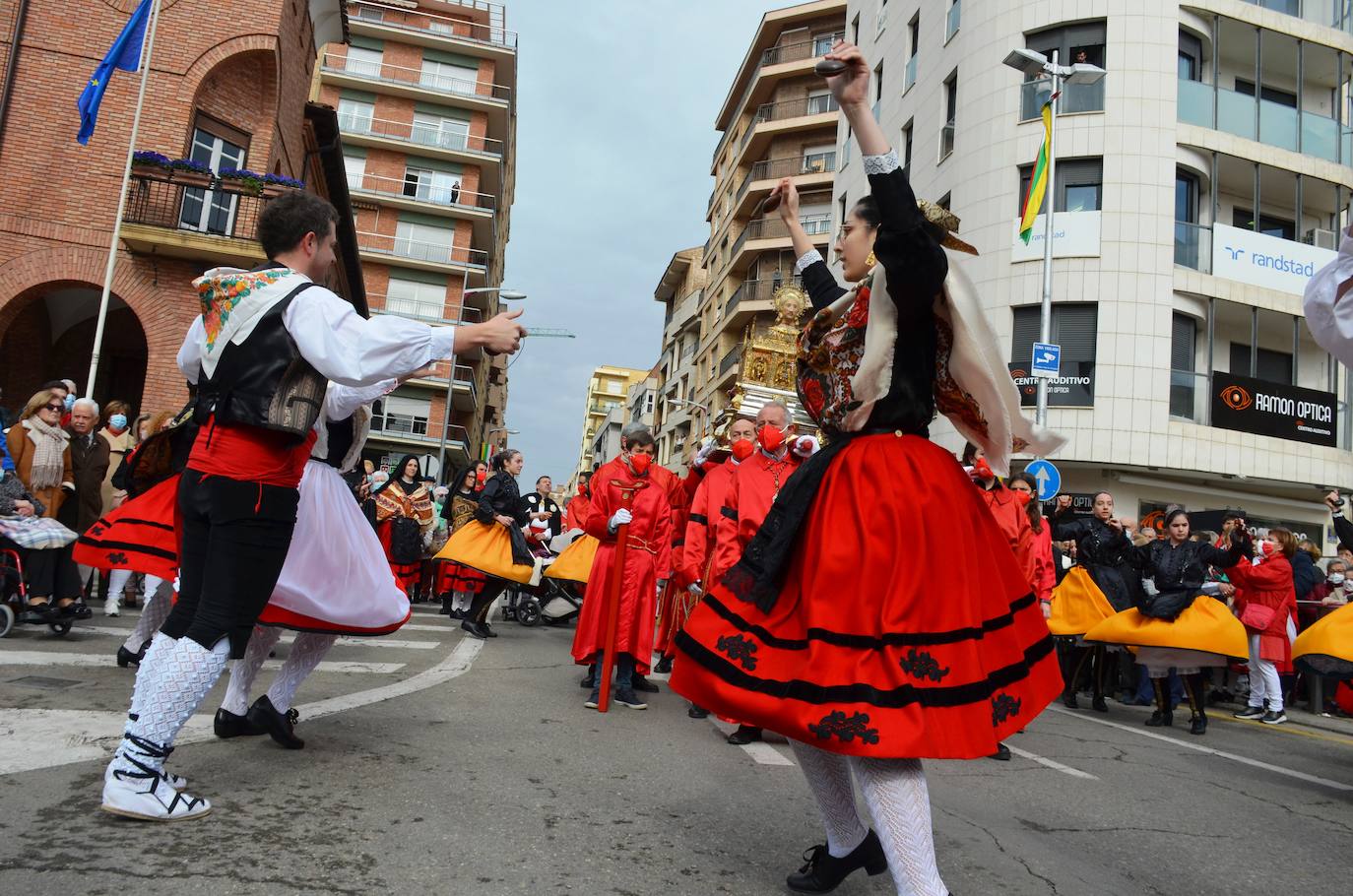 Fotos: La procesión de los mártires Emeterio y Celedonio llena las calles de Calahorra