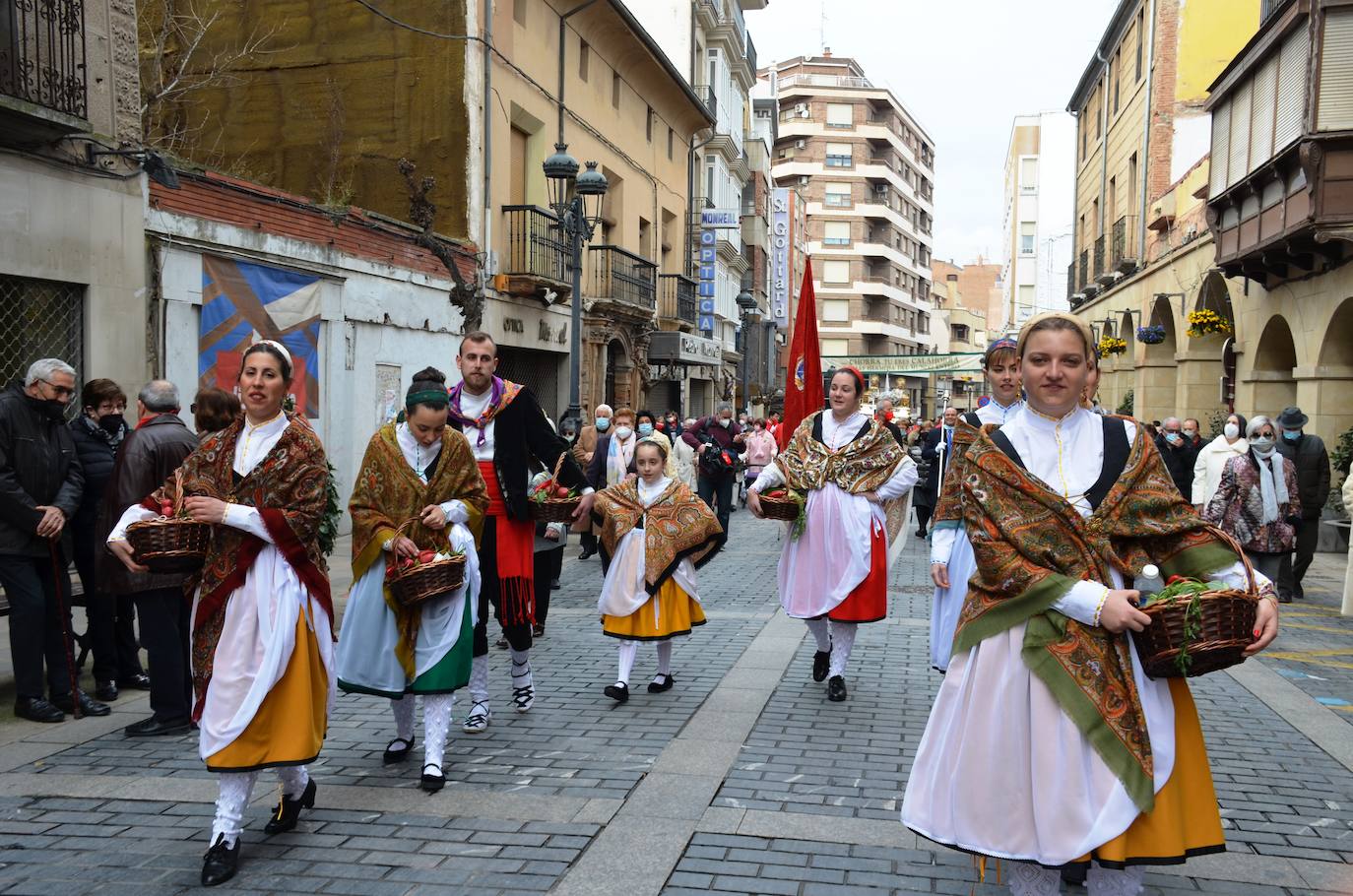 Fotos: La procesión de los mártires Emeterio y Celedonio llena las calles de Calahorra