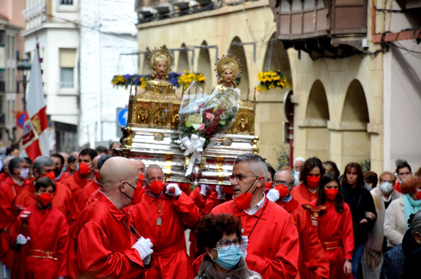 Fotos: La procesión de los mártires Emeterio y Celedonio llena las calles de Calahorra