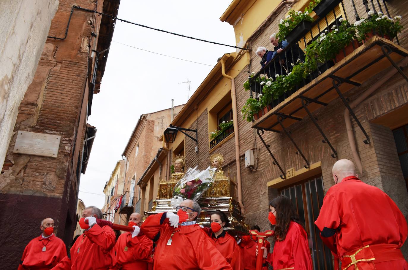 Fotos: La procesión de los mártires Emeterio y Celedonio llena las calles de Calahorra