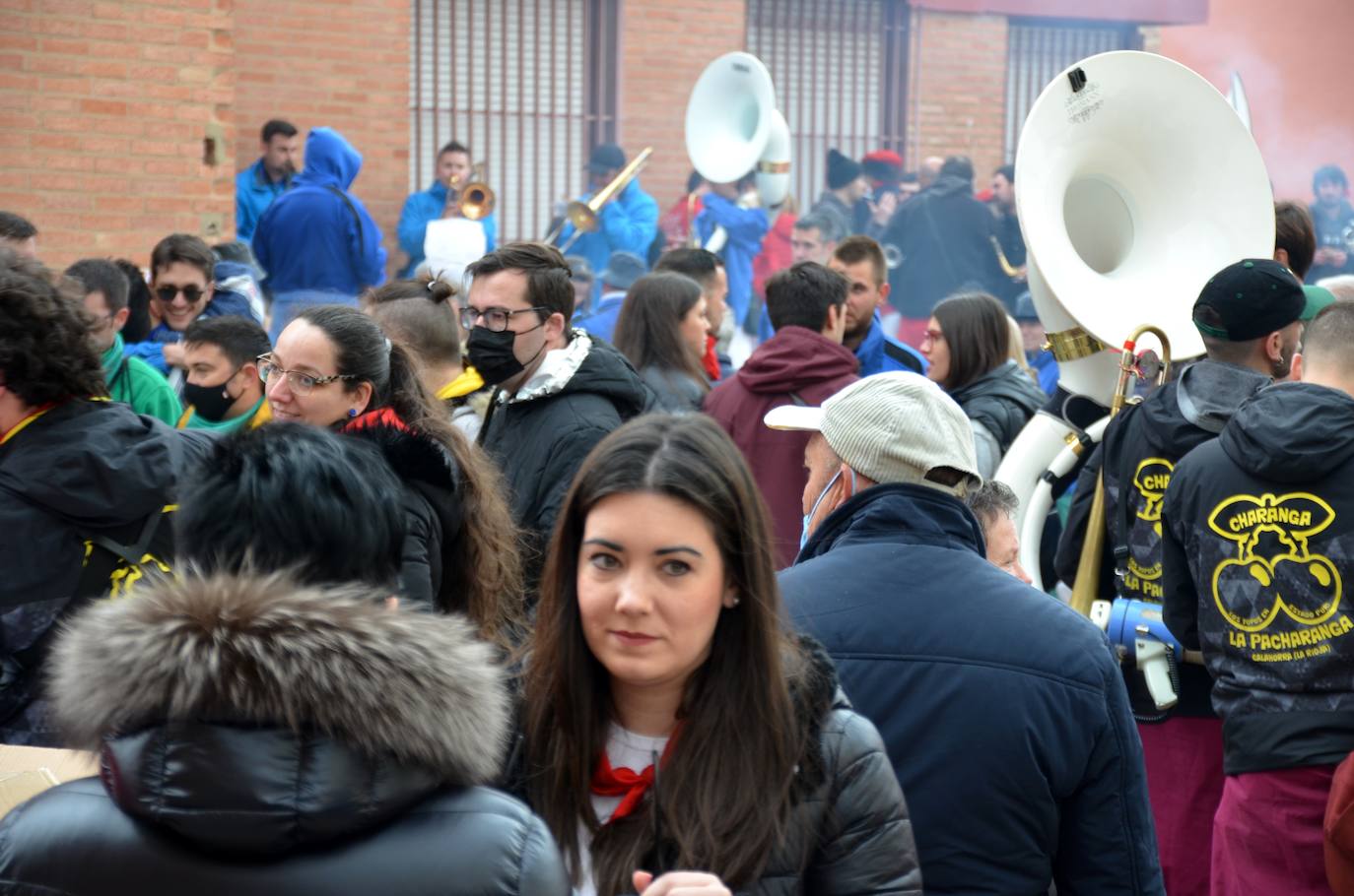 Fotos: Mascletá, salida de los gigantes, encierro infantil y degustación de calderetes de las peñas de Calahorra