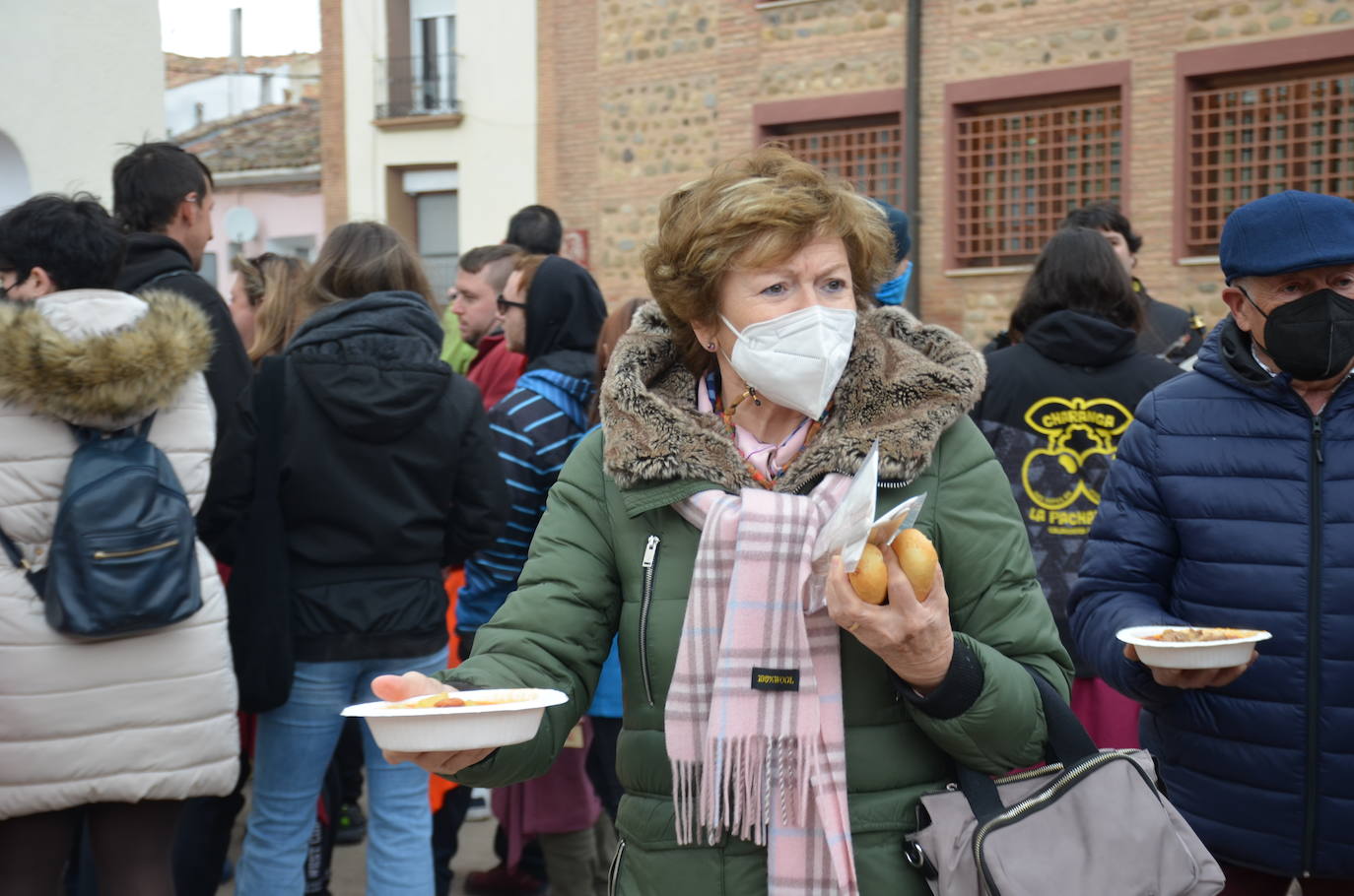 Fotos: Mascletá, salida de los gigantes, encierro infantil y degustación de calderetes de las peñas de Calahorra