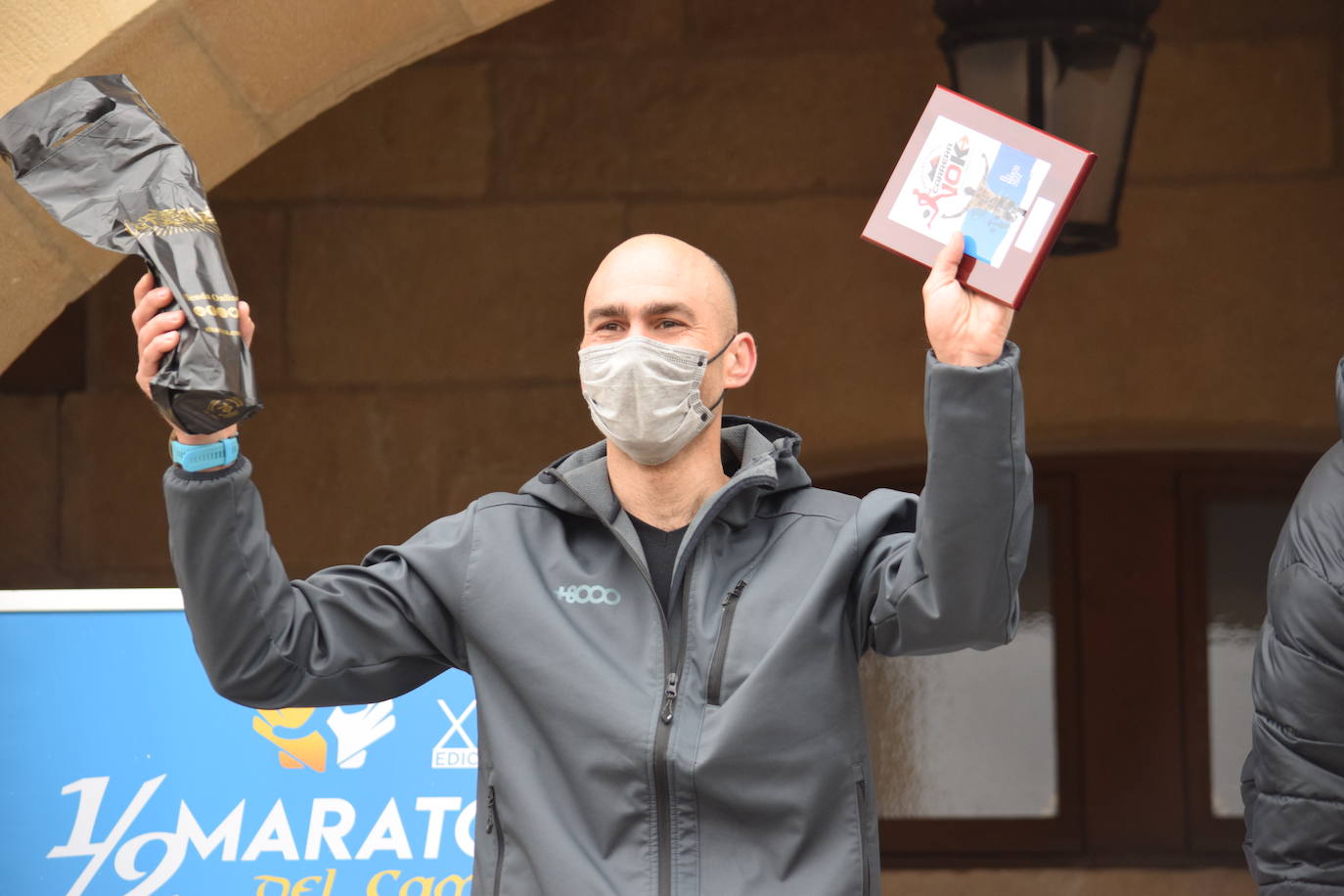 Biruk Rubio y Maite Iñigo se impusieron en la XV Media Maratón del Camino que ha reunido a más de 700 corredores.