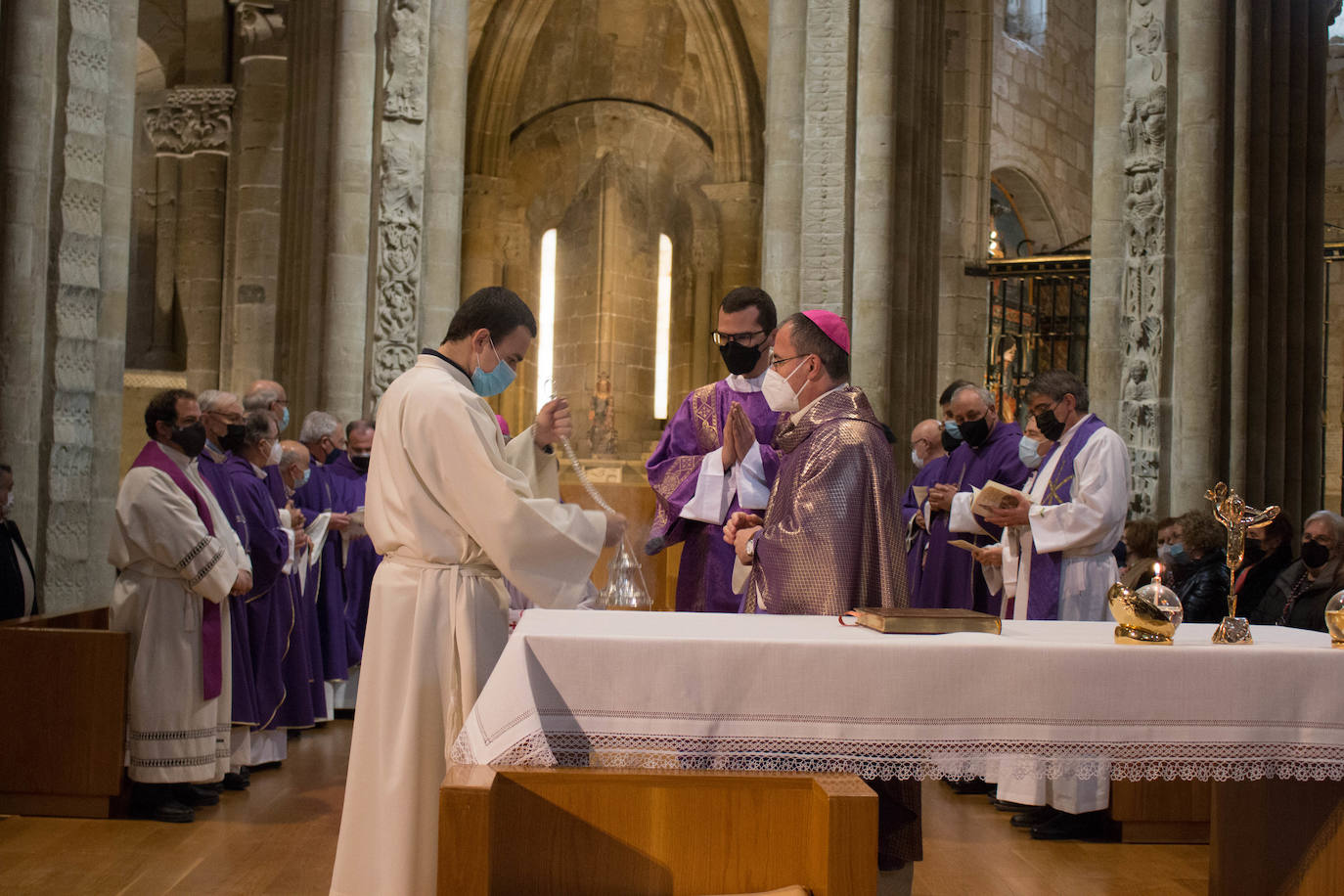 Fotos: Santos Montoya toma posesión como obispo en la catedral de Santo Domingo