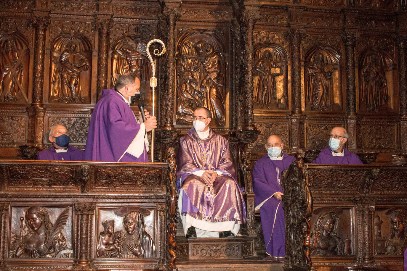 Fotos: Santos Montoya toma posesión como obispo en la catedral de Santo Domingo