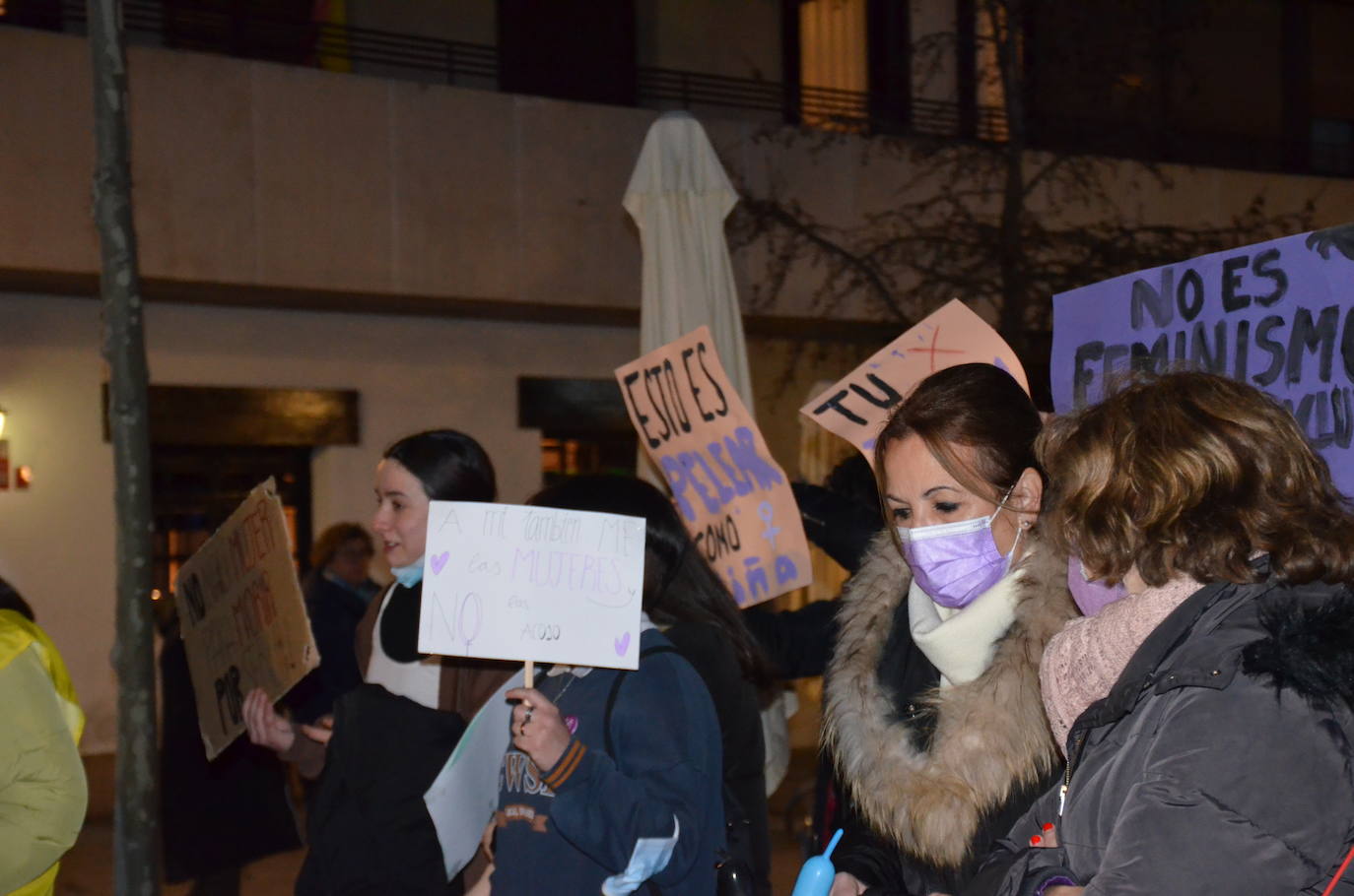Fotos: Calahorra celebra el 8M