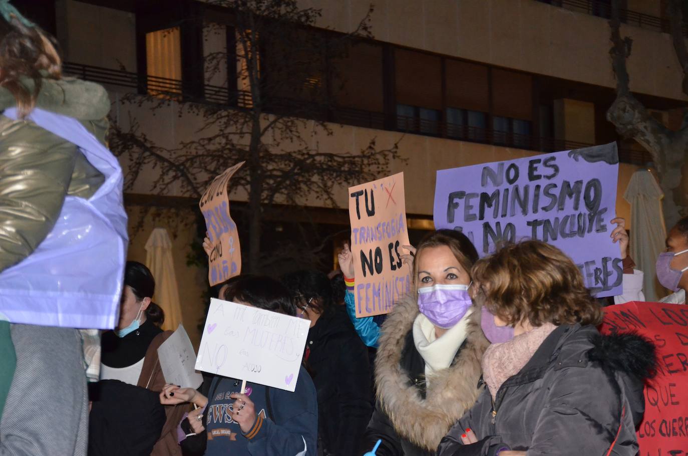 Fotos: Calahorra celebra el 8M