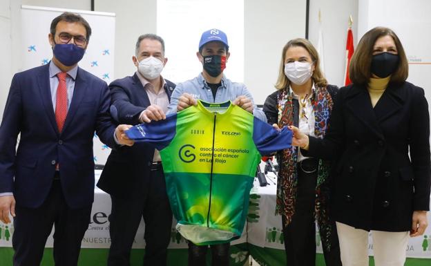 Presentación de la carrera 'Contra el Cáncer Rioja Bike', este martes, en Logroño. 