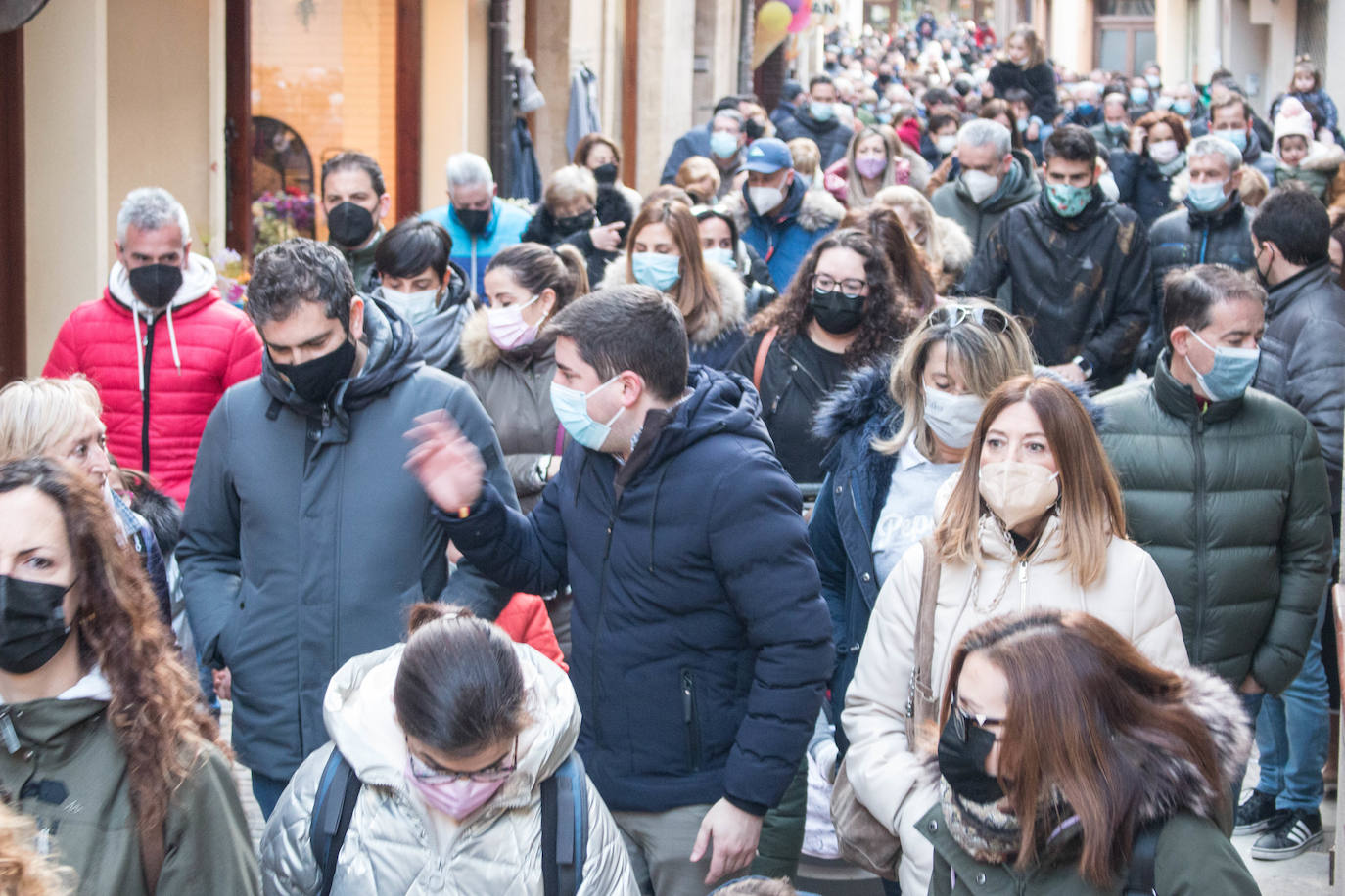 Fotos: Las familias se manifiestan en Santo Domingo de la Calzada por la libre elección de centro