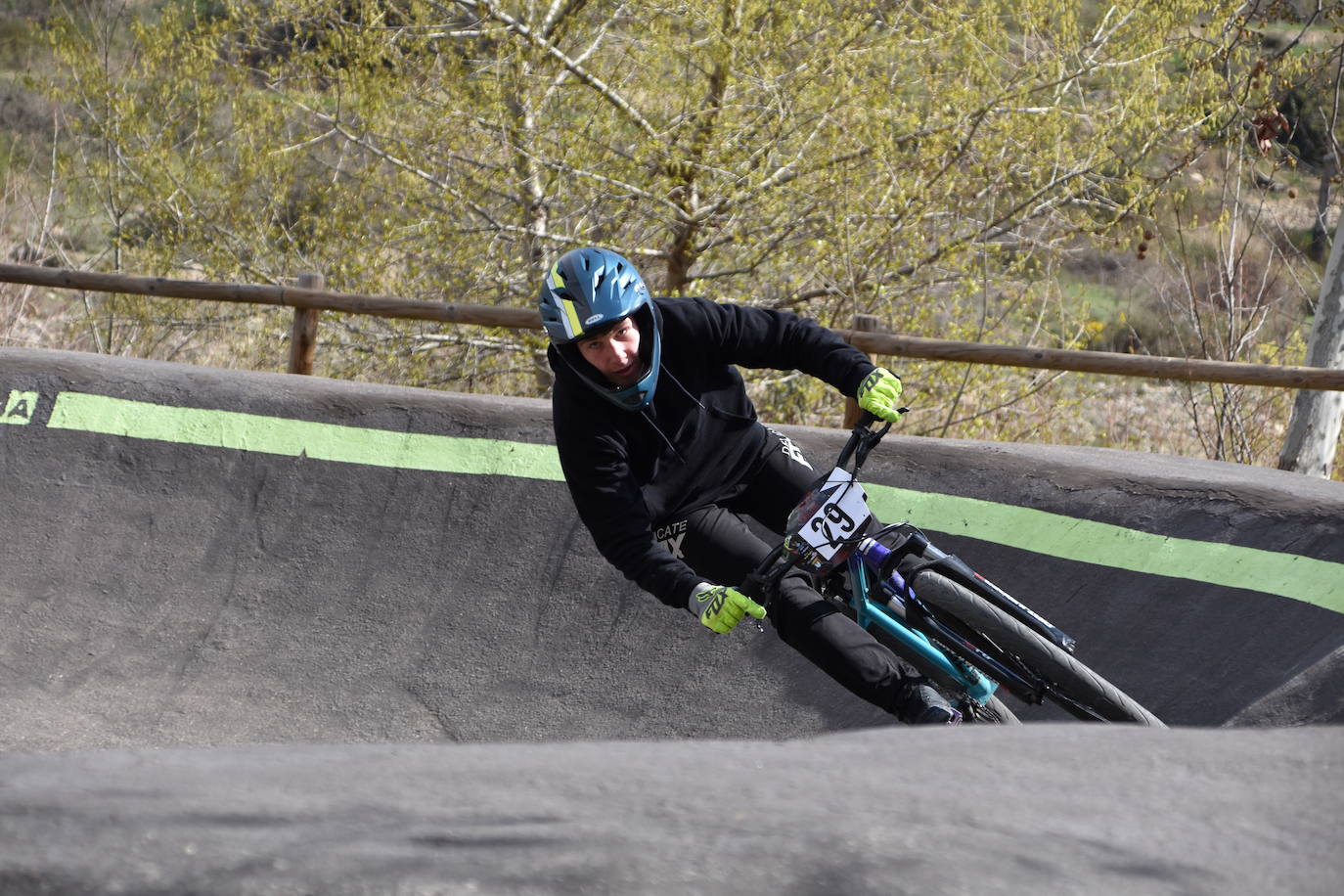 Fotos: Arranca en Igea el campeonato de La Rioja de pumptrack