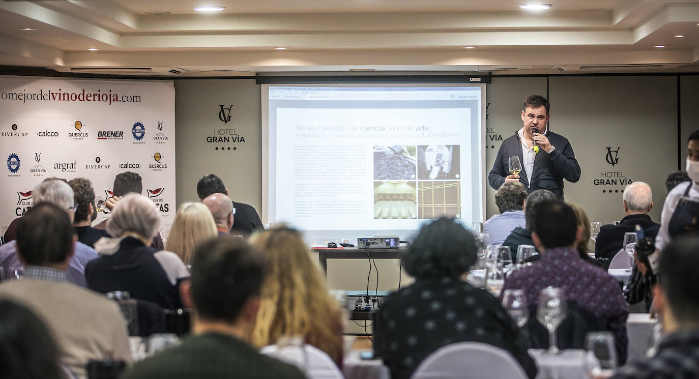 Bodegas Señorío de Villarrica presentó para el club de catas de lomejordelvinoderioja.com las últimas novedades de la bodega familiar de San Asensio y Hervías. 