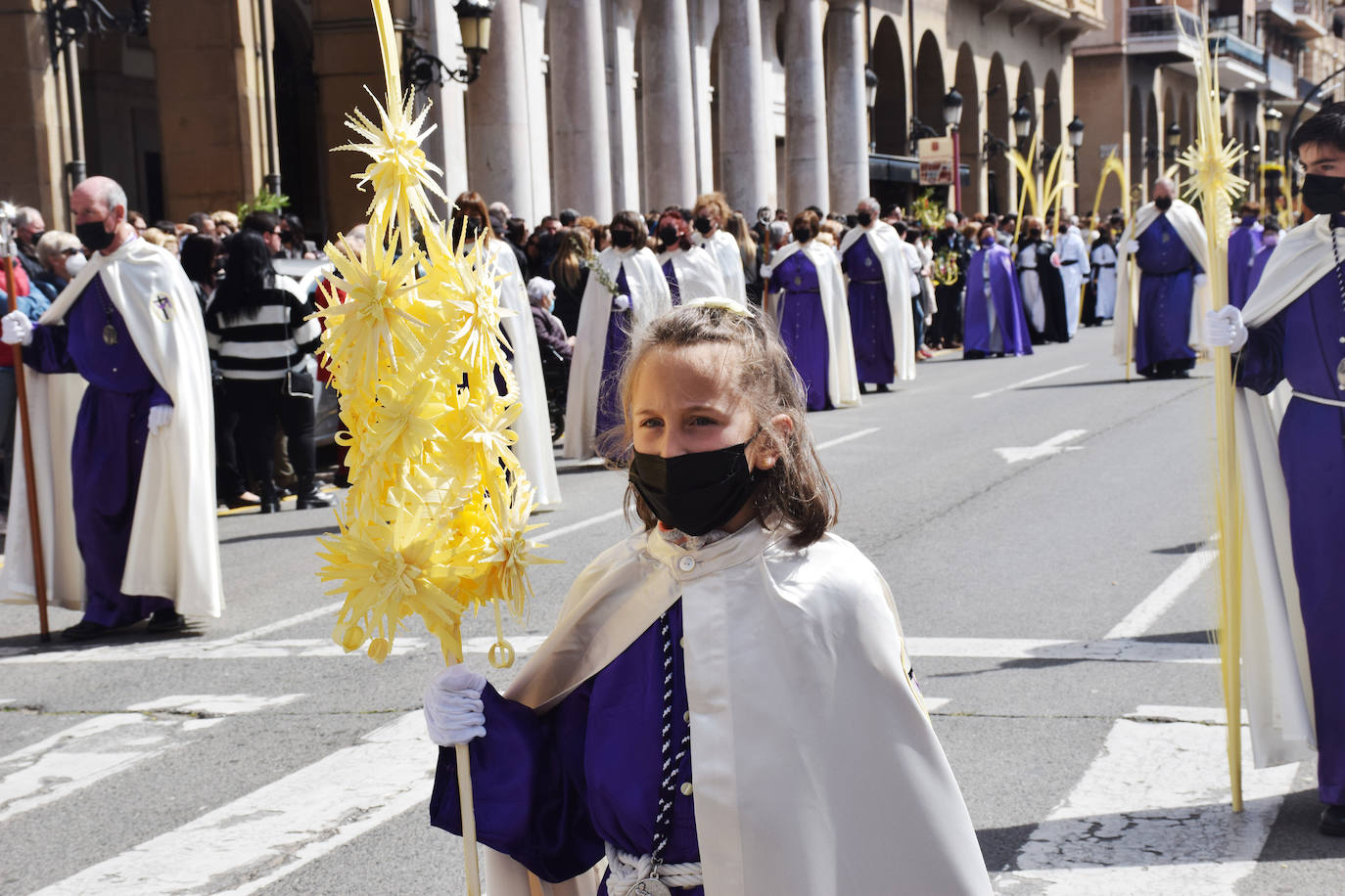 Fotos: Los niños protagonizan la procesión de la Borriquilla de Logroño