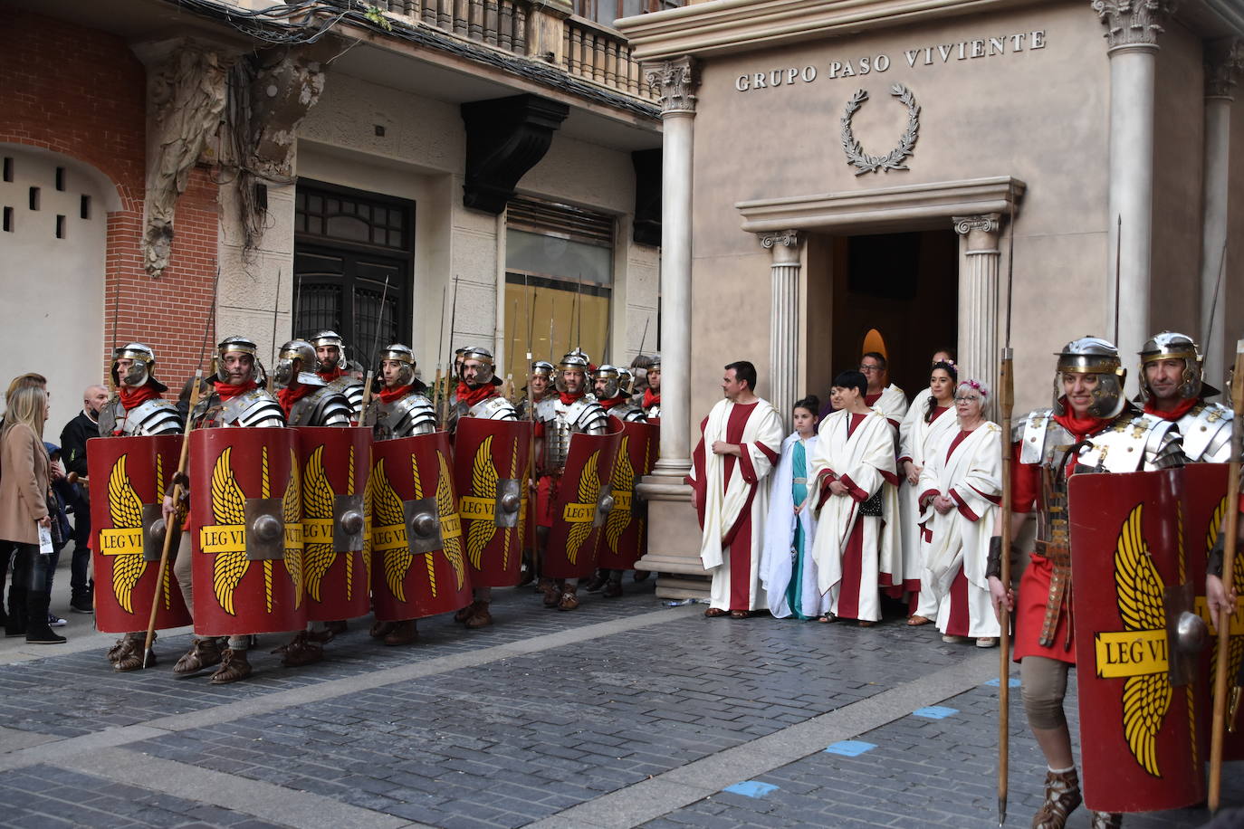 Fotos: Mercado y ambiente del Mercaforum de Calahorra