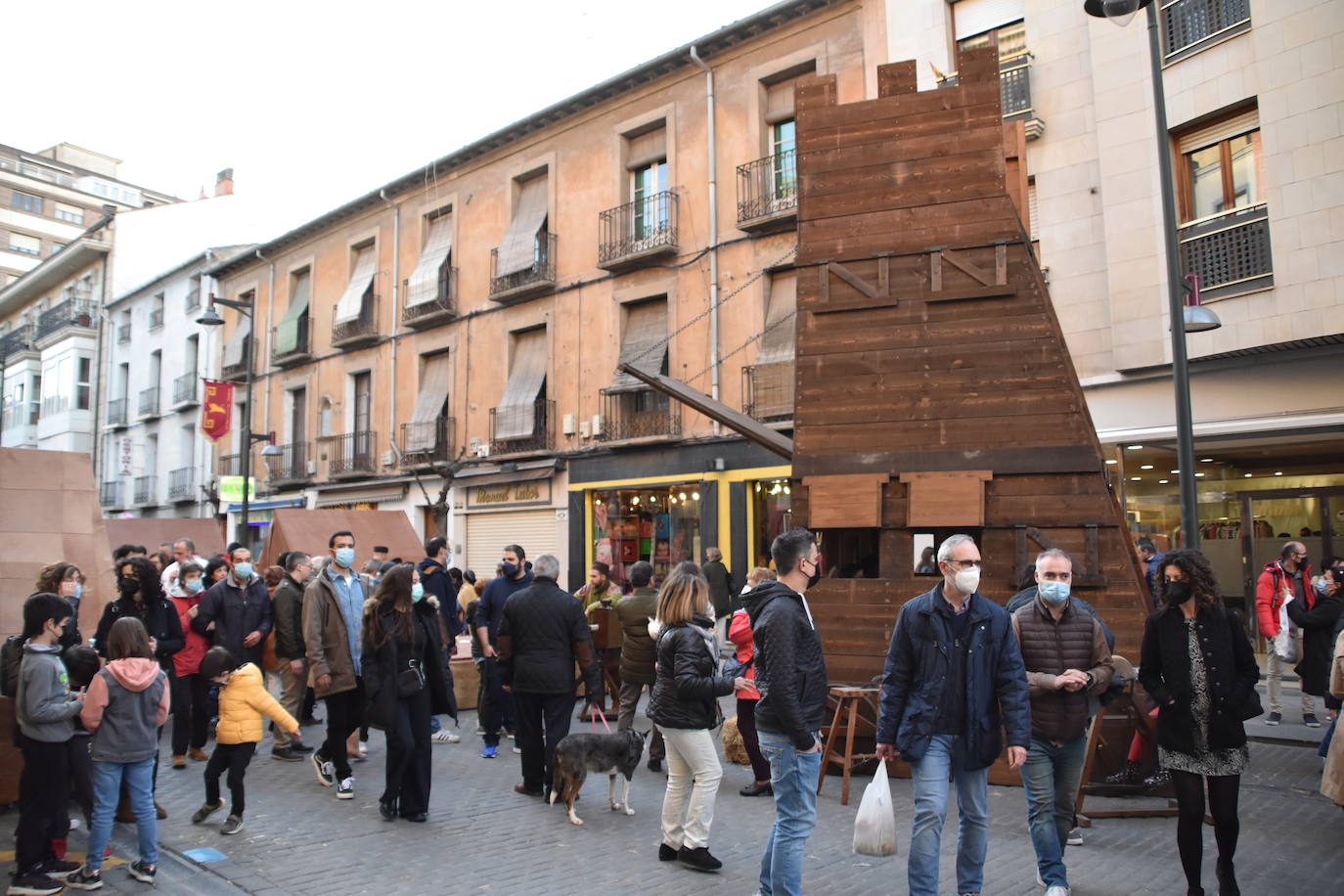 Fotos: Mercado y ambiente del Mercaforum de Calahorra