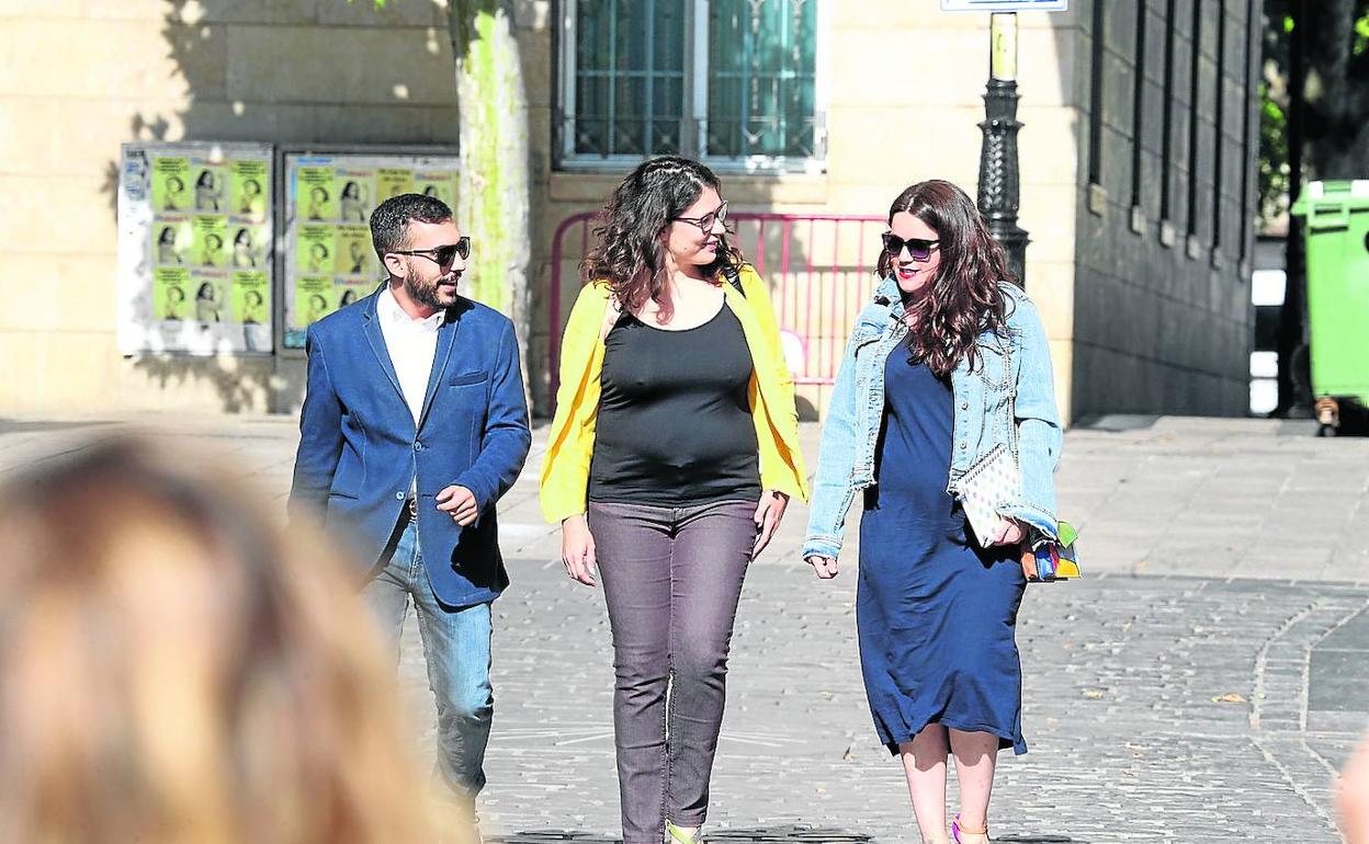 Mario Herrera, dimitido, Raquel Romero y Nazaret Martín, quien iba a ser inicialmente la consejera. 