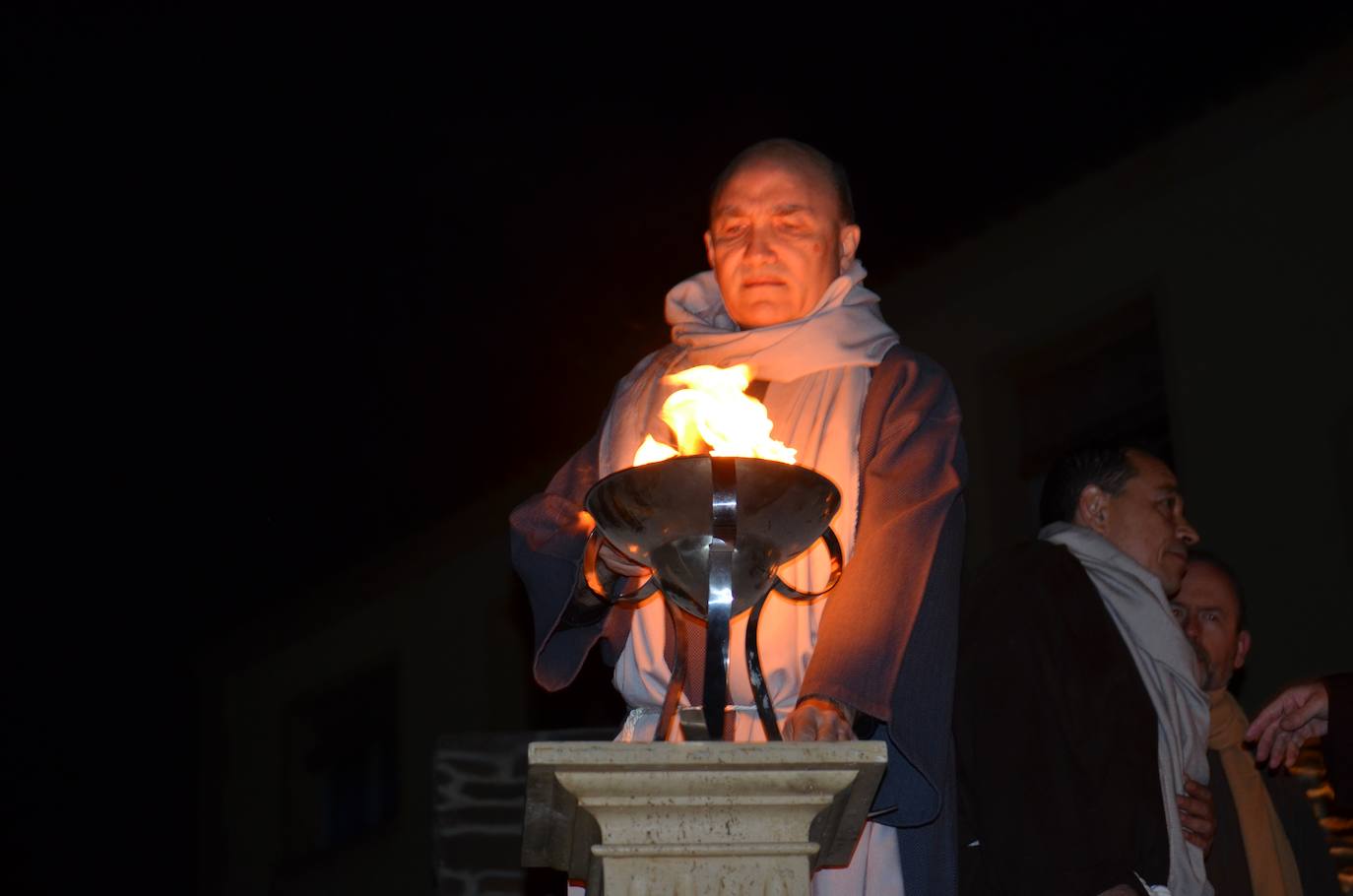 Paso Viviente puso en escena la noche del Jueves Santo la muerte y resurrección de Jesucristo ante miles de personas. 