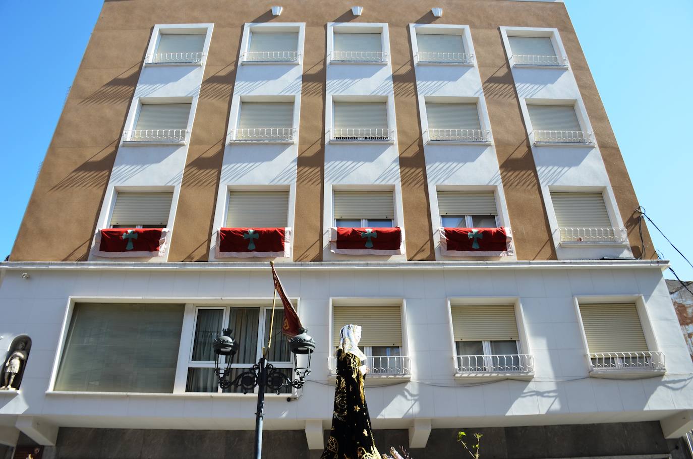 Esta procesión está dedicada a las mujeres maltratadas. 