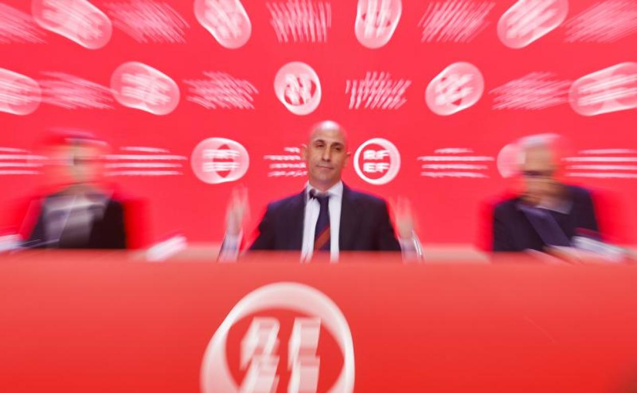 Luis Rubiales, presidente de la FEF, en un momento de su comparecencia de este miércoles. 