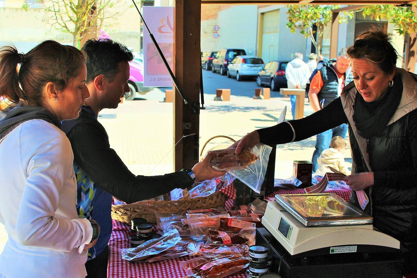Fotos: 5ª Feria de Productos de Albelda