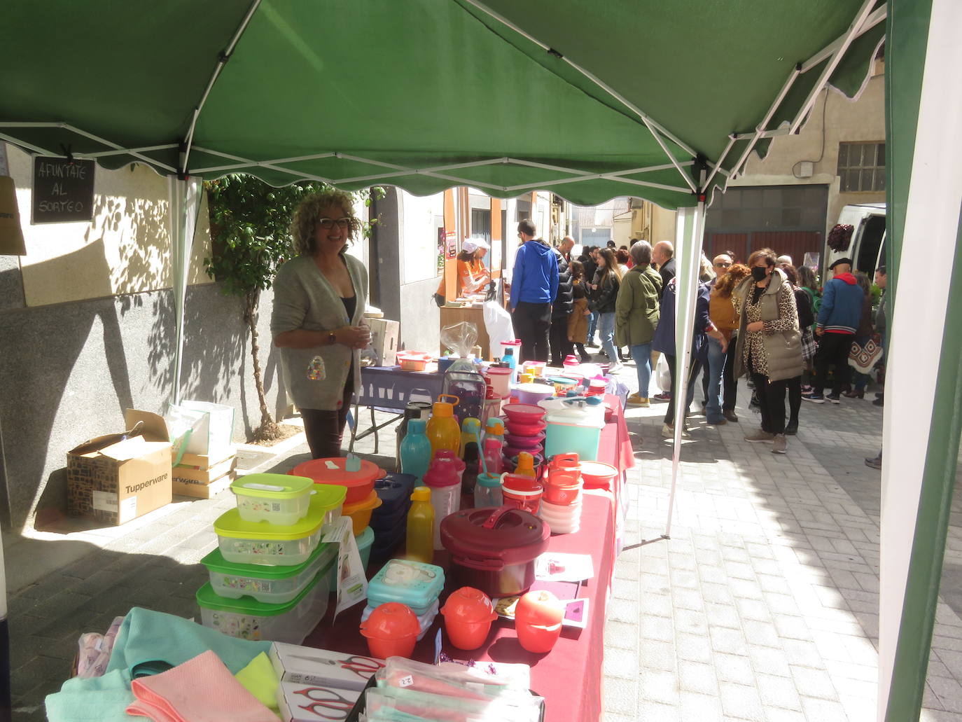 Fotos: Herce reparte 1.300 raciones en la Feria de la Cebolla Asada