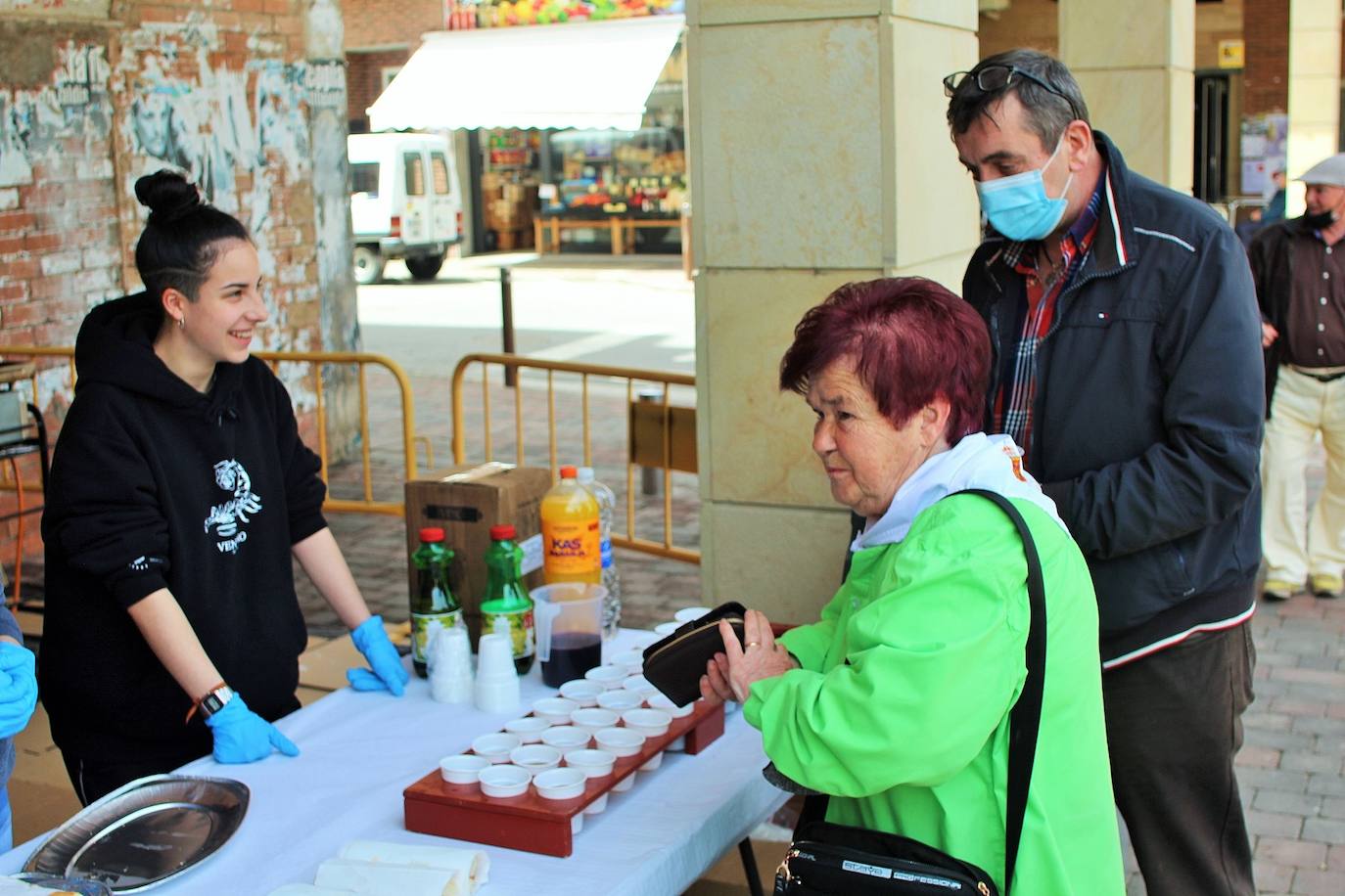 Fotos: Degustación en las fiestas de San Prudencio
