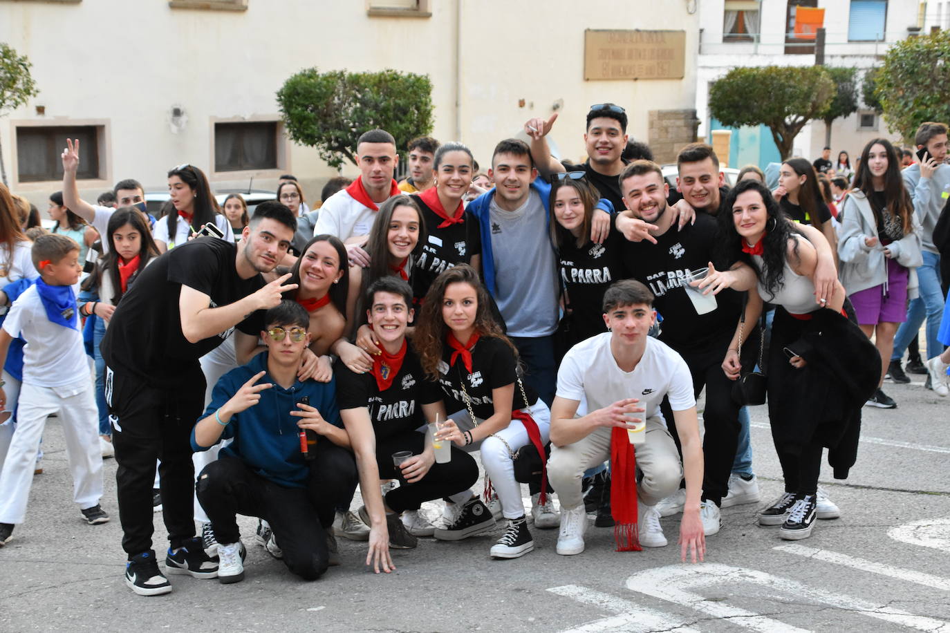 Fotos: Vacas de noche y ranchos en fiestas de Quel