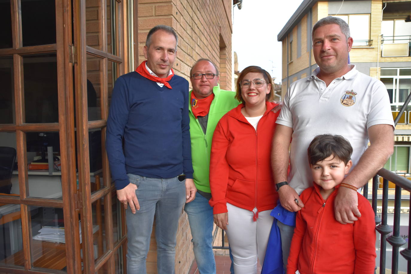 Fotos: Vacas de noche y ranchos en fiestas de Quel