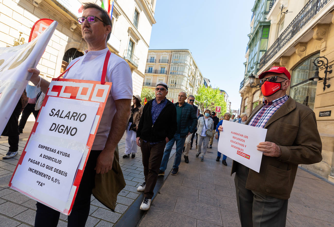 Fotos: Manifestación principal del Primero de Mayo en La Rioja