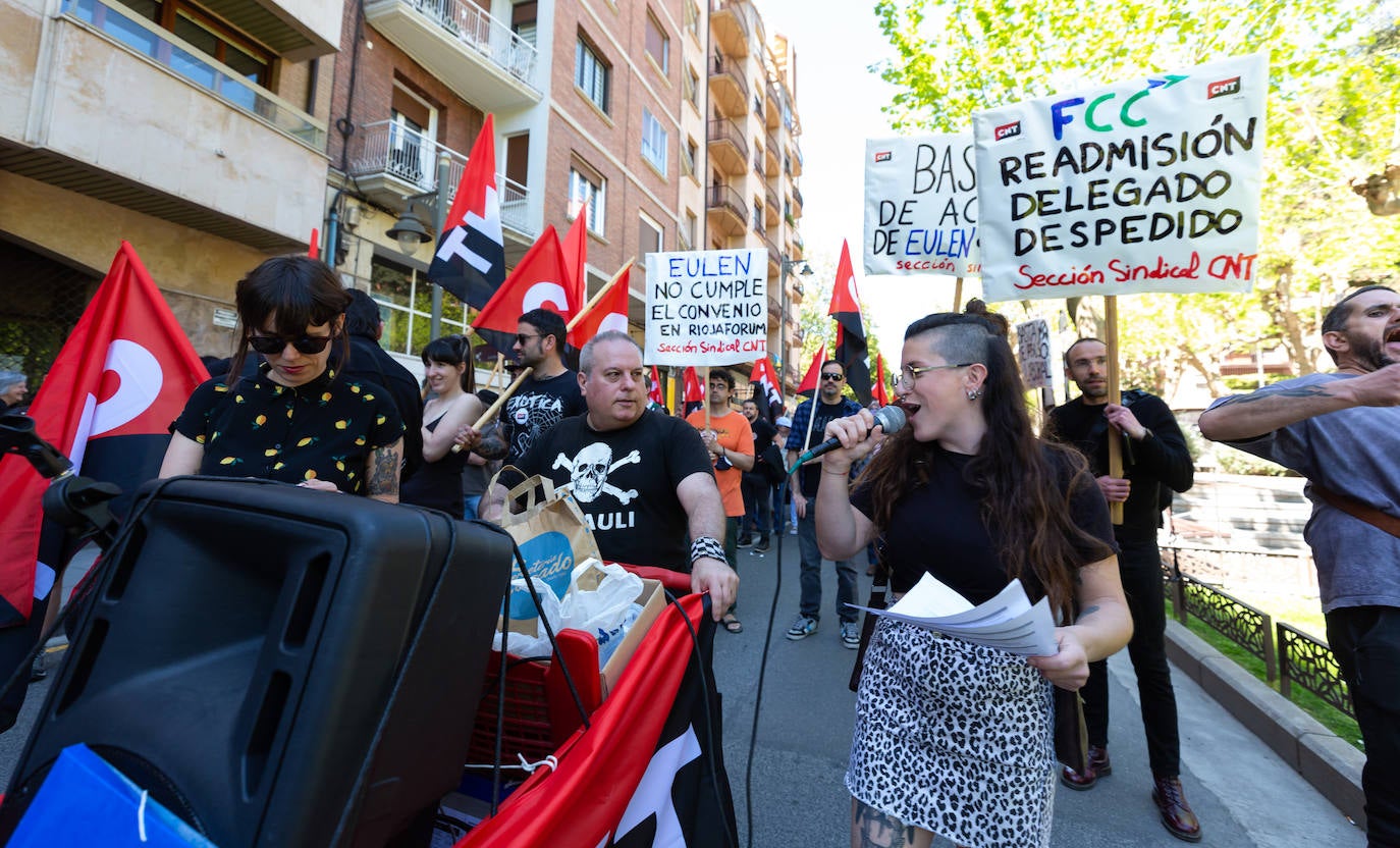 Fotos: Manifestación principal del Primero de Mayo en La Rioja