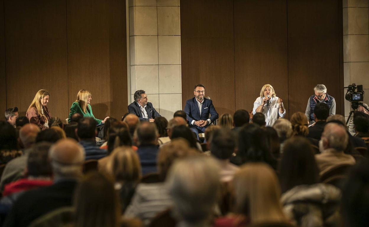 Unos 400 militantes del PP piden que Carlos Cuevas «dé un paso al frente» ante el próximo congreso