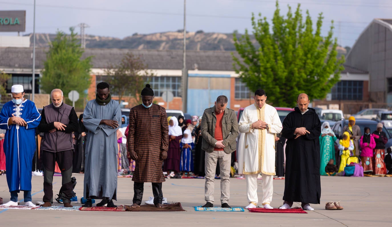 Fotos: Concentración por el fin del Ramadán en Logroño