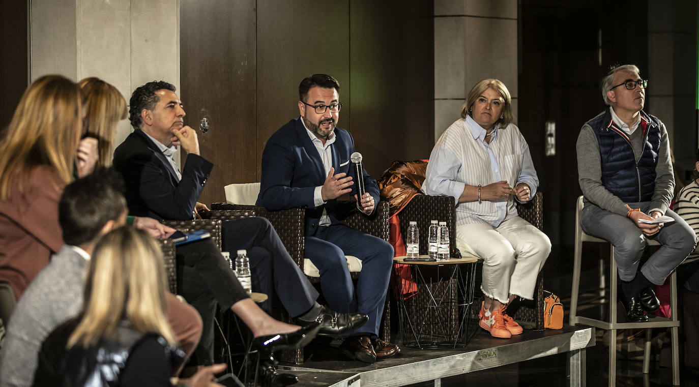 Unos 400 militantes del PP piden que Carlos Cuevas «dé un paso al frente» ante el próximo congreso