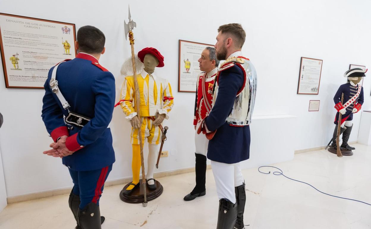 Exposición organizada en el Ayuntamietno de Logroño. 