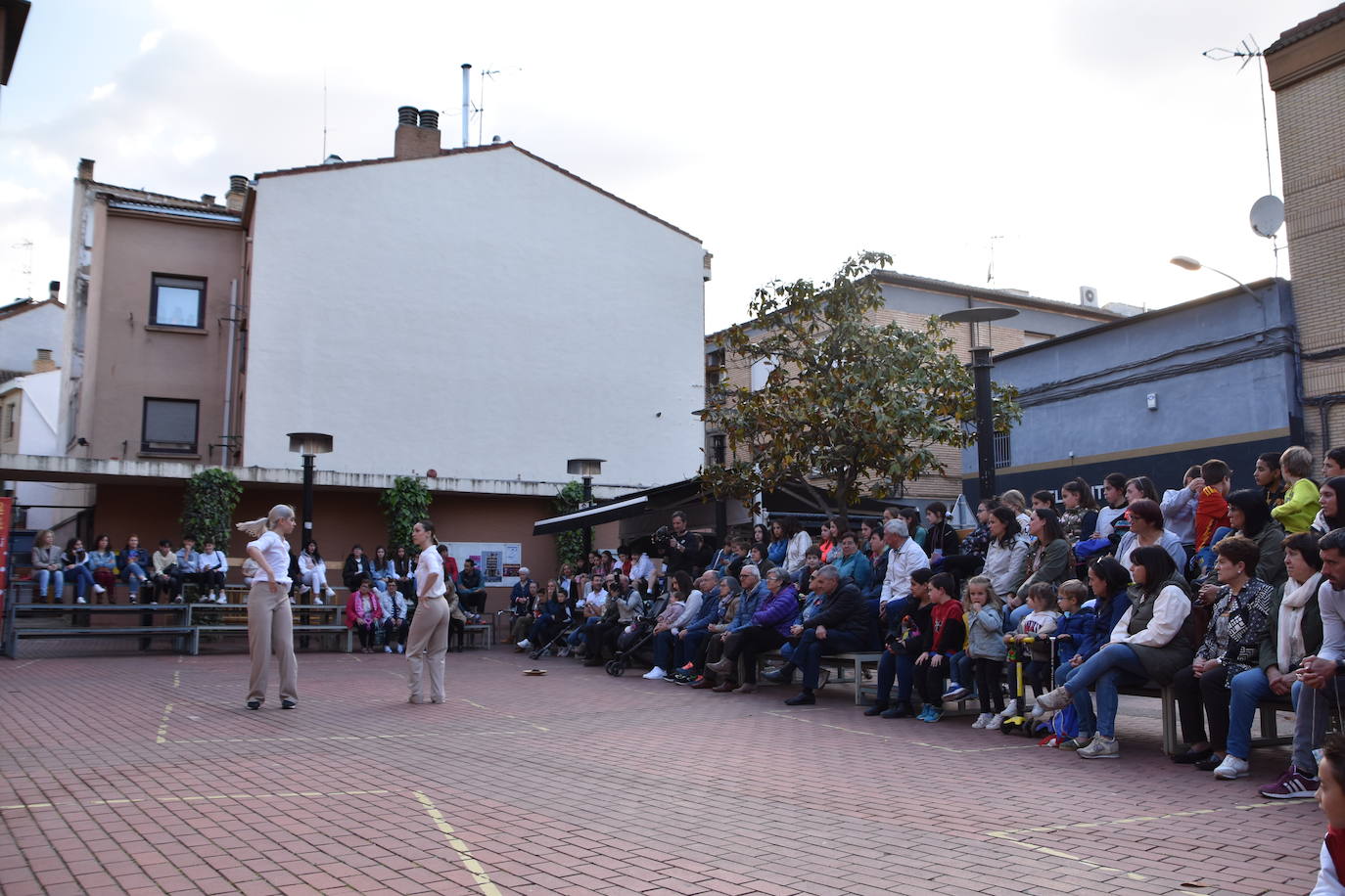 Fotos: Comienza Fungitur con danza, ruta de pinchos y nueva mascota