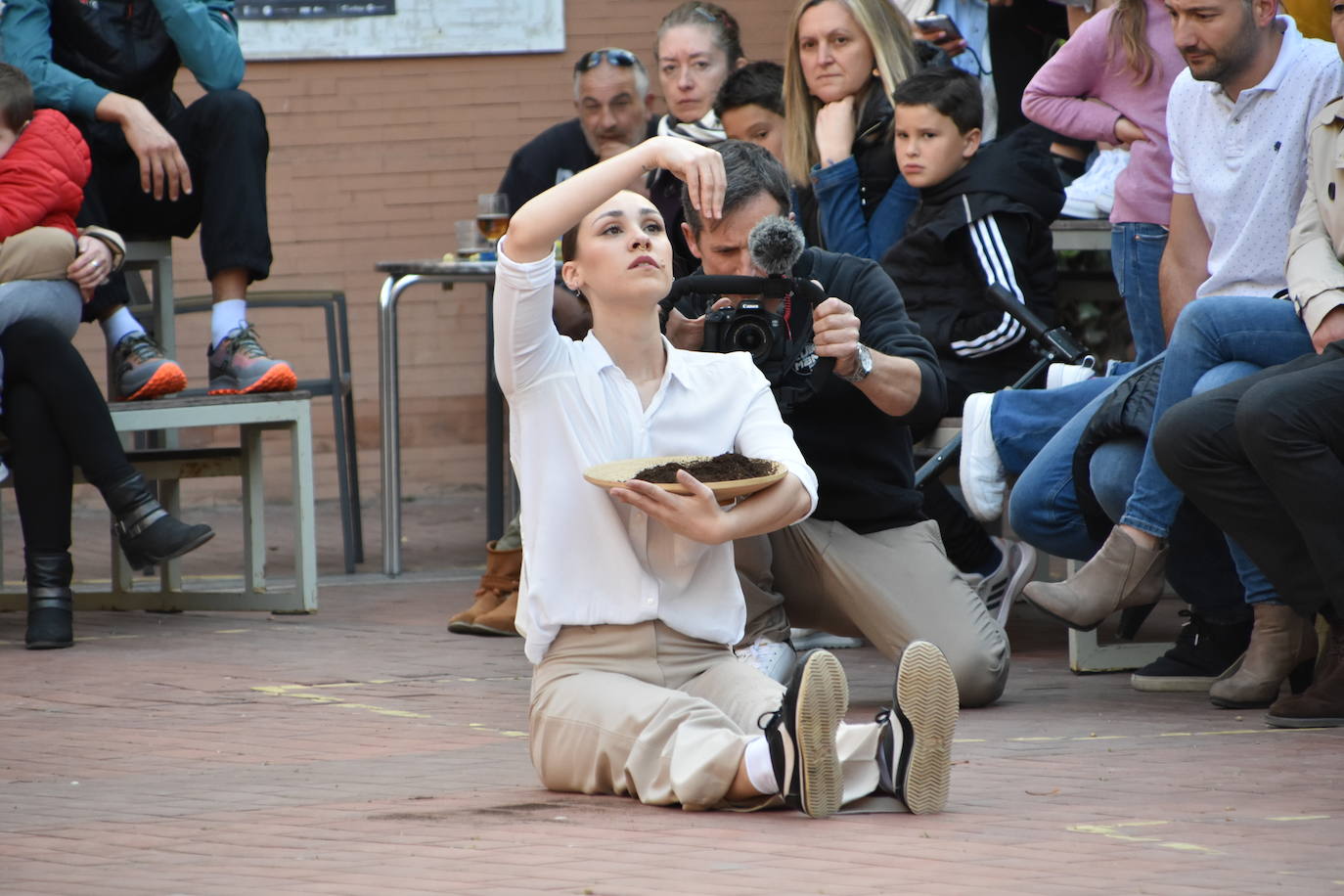 Fotos: Comienza Fungitur con danza, ruta de pinchos y nueva mascota