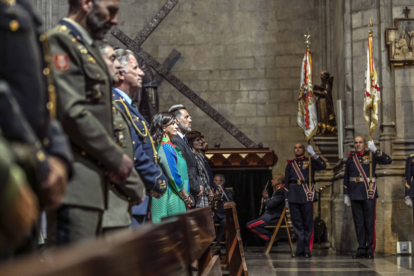Fotos: La Guardia Real desfila por el centro de Logroño