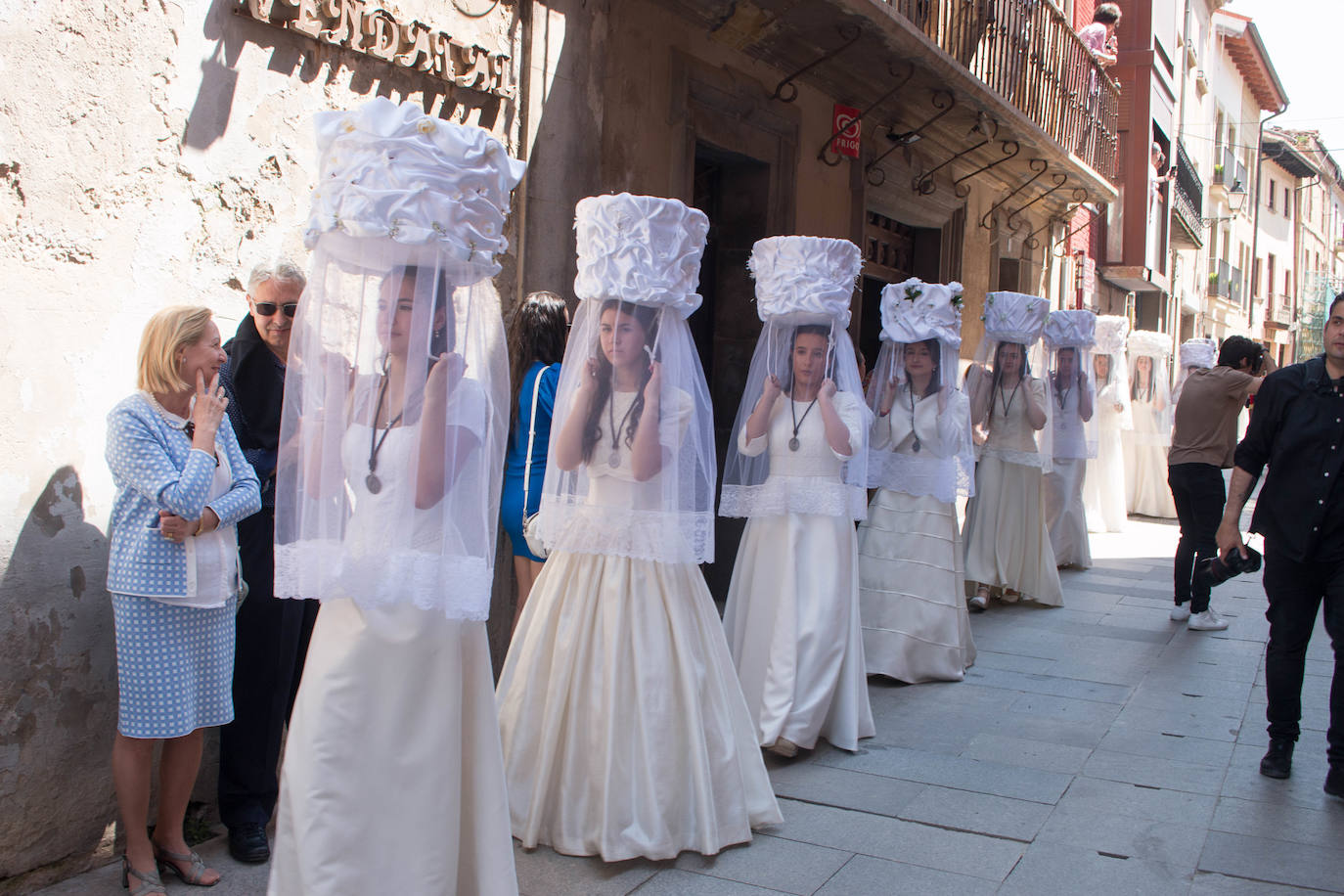 Fotos: Procesión de las doncellas en Santo Domingo de la Calzada