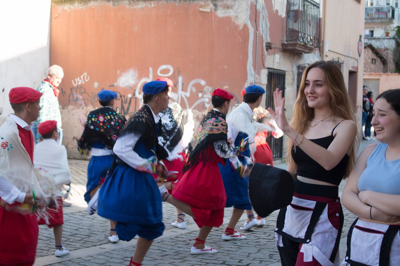 Fotos: Procesiones de Los Ramos y de Las Prioras en Santo Domingo de la Calzada