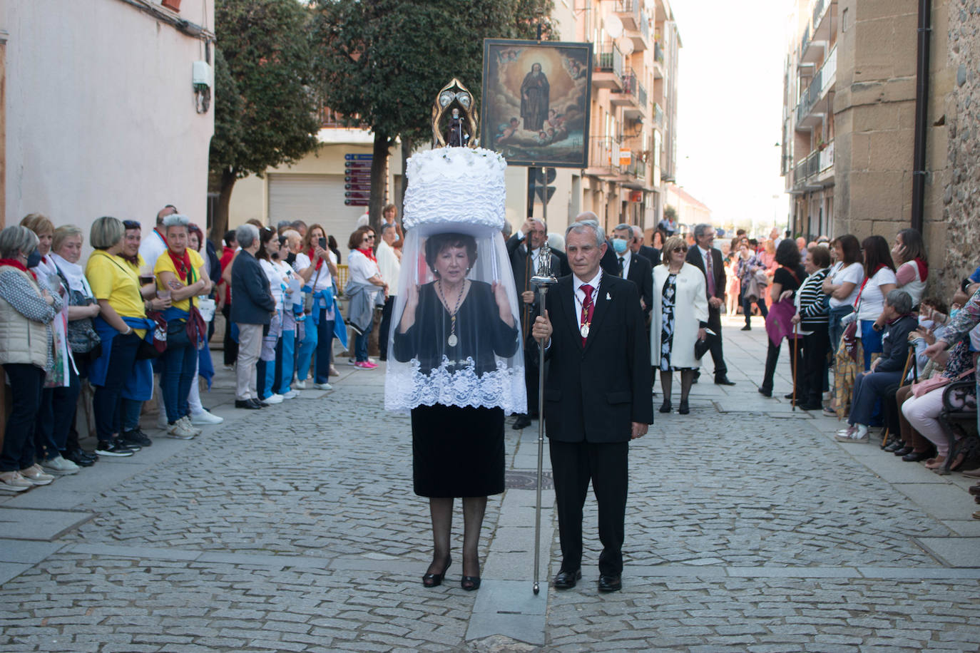 Fotos: Procesiones de Los Ramos y de Las Prioras en Santo Domingo de la Calzada