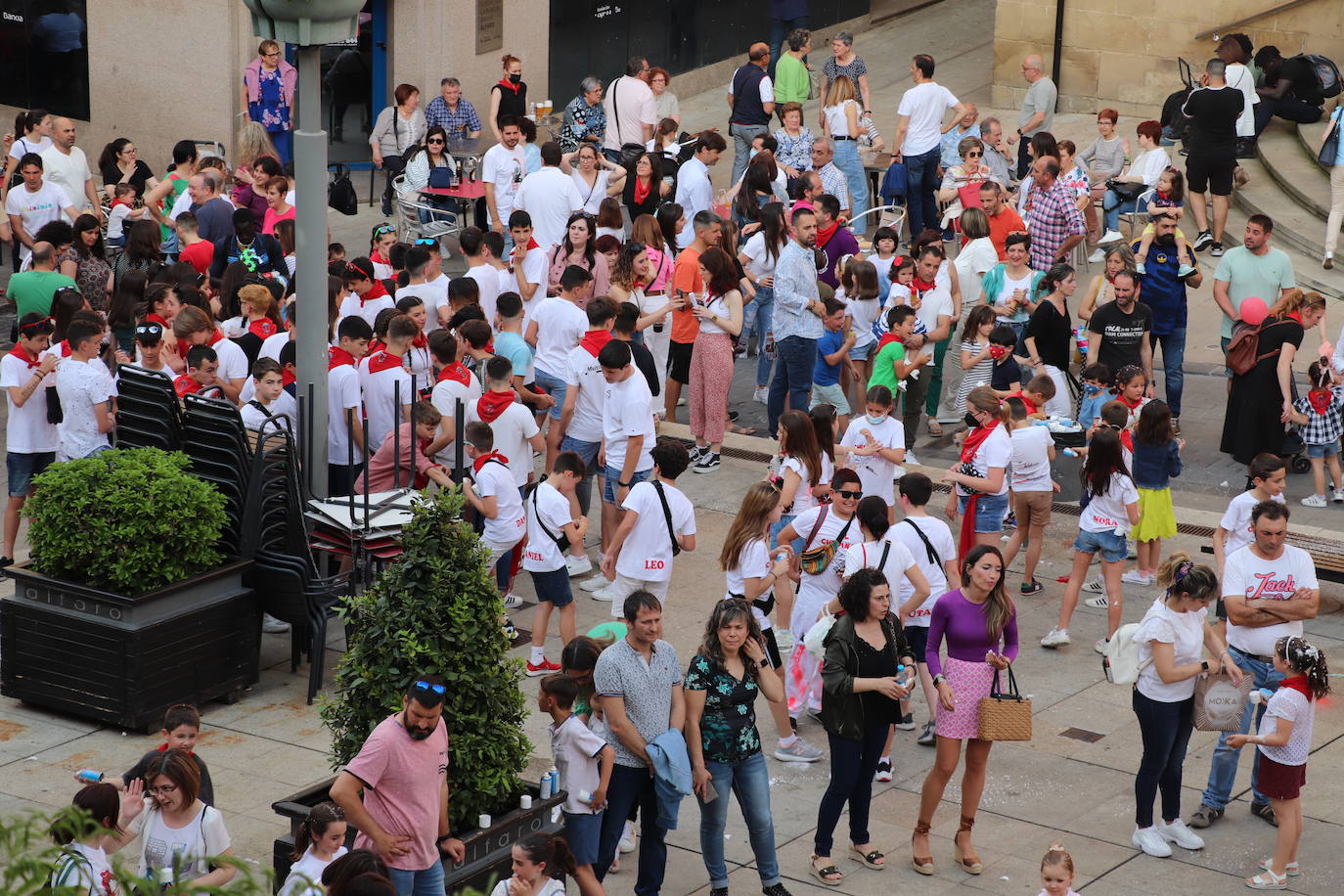 Fotos: Alegría en Alfaro en el arranque de las fiestas de Primavera