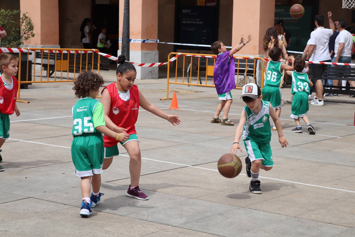 Fotos: Alfaro disfruta se la segunda jornada de las fiestas de Primavera